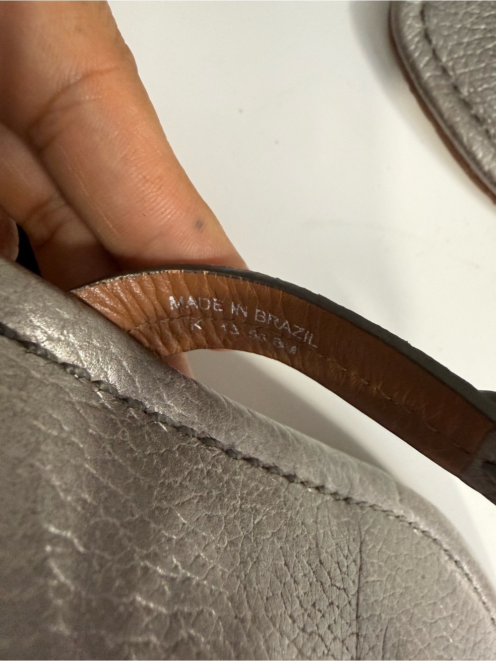 Tory Burch miller Metallic size 8 Pewter Logo Thong Sandals - Picture 5 of 7